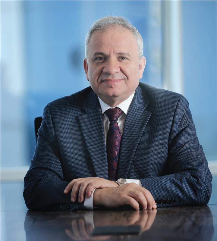 السيد حسين فارس